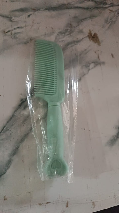 Plastic Hair Comb with Heart-Shaped Handle (1 Pc)