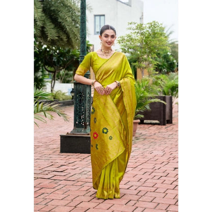 Generic Women's Silk Blend Zari Woven Saree With Unstitched Blouse 5.5Mtr (Lime Green)